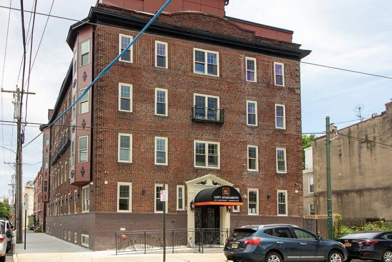 40spring-9 - University City Apartments Apartments in University City offer the best budget apartments in University City, Philadelphia for graduate students, medical residents, hospital staff and young working professionals.
